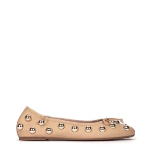 Bailarina tachas piel arena | PEDRO MIRALLES Outlet
