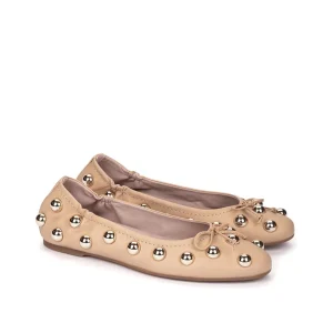 Bailarina tachas piel arena | PEDRO MIRALLES Outlet