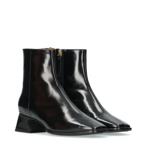 Botín basic piel charol negro | ANGEL ALARCON Online