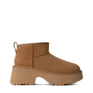 Botín classic ultra mini new heights chestnut | UGG Online