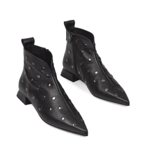 Botín tachuelas piel negro | DIBIA Outlet