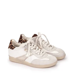 Deportivo retro piel blanco | WEEKEND Fashion